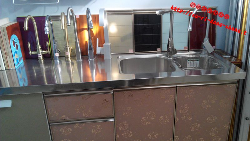 潍坊 青州定制厨房 瓷砖 不锈钢 石英石 面板 整体厨房 防水防锈