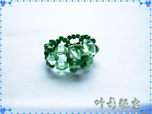 DIY串珠饰品-绿色梅花戒指