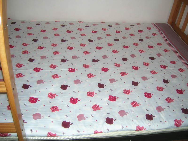 纯棉斜纹布料2.35m宽幅温馨床品布料大苹果