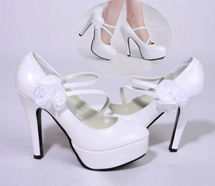 婚纱摄影女士皮鞋 影楼拍照高跟鞋 新娘鞋 白色影楼女士鞋