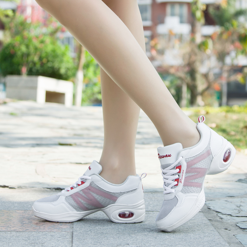 品舞2014夏季新款广场舞蹈鞋女爵士现代舞网面透气增高白色跳舞鞋
