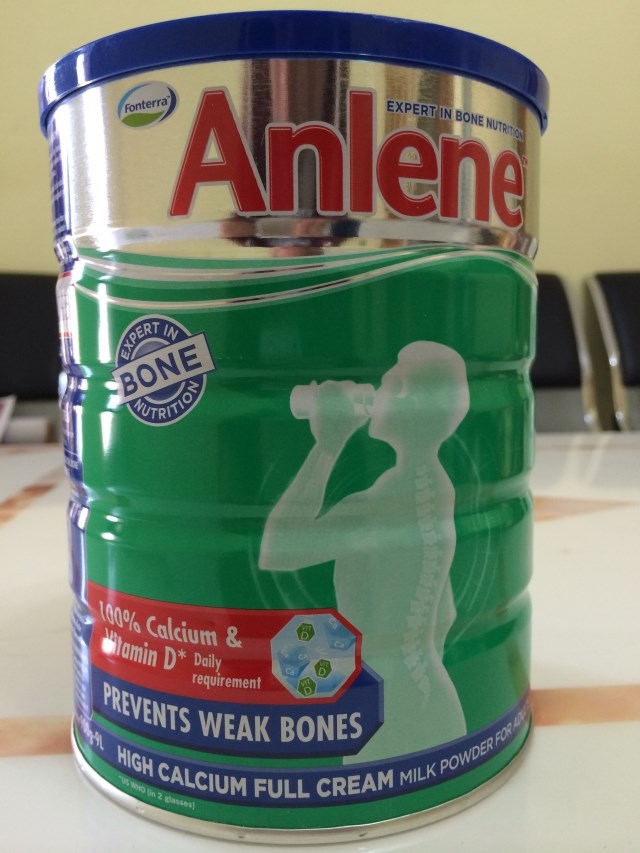 Anlene安怡金装高钙全脂成人奶粉 900g　健康骨骼营养专家