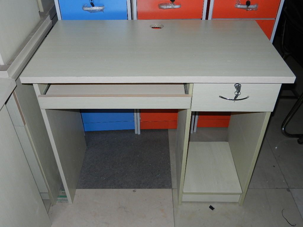 特价销售办公桌小型电脑桌时尚简约办公桌折叠桌电脑桌简易送货