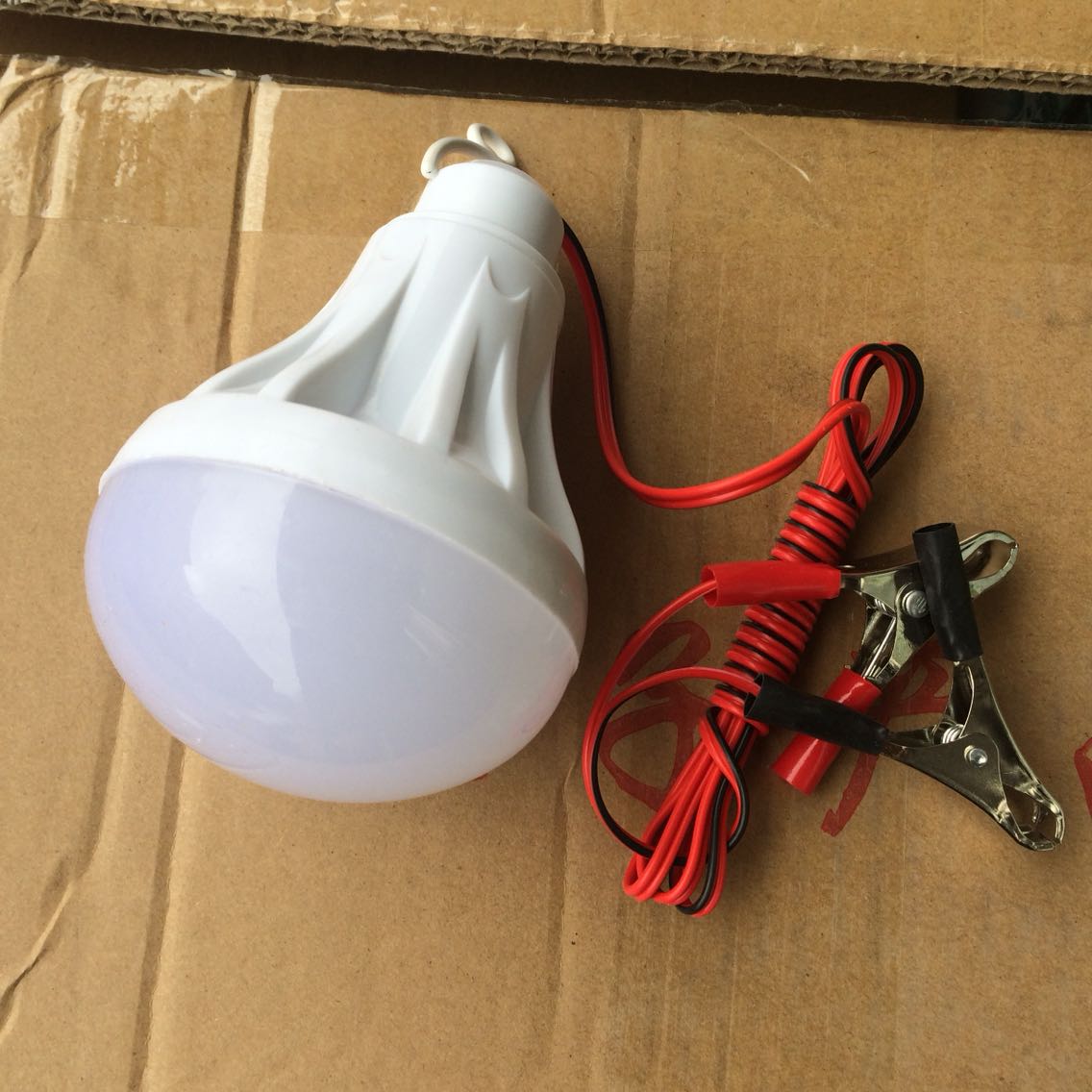 LED12V球泡灯带90cm线夹子停电应急夜市电瓶蓄电池灯泡超亮节能灯
