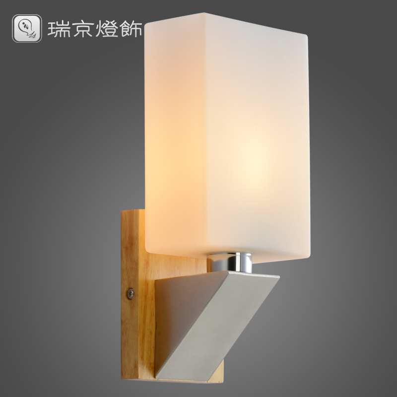 温馨卧室床头灯 北欧宜家日式客厅创意单头LED灯阳台过道实木壁灯