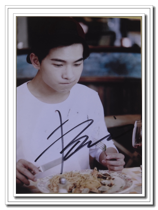 杨洋 亲笔签名 左耳 花儿与少年 宣传亲笔签名照片 G款
