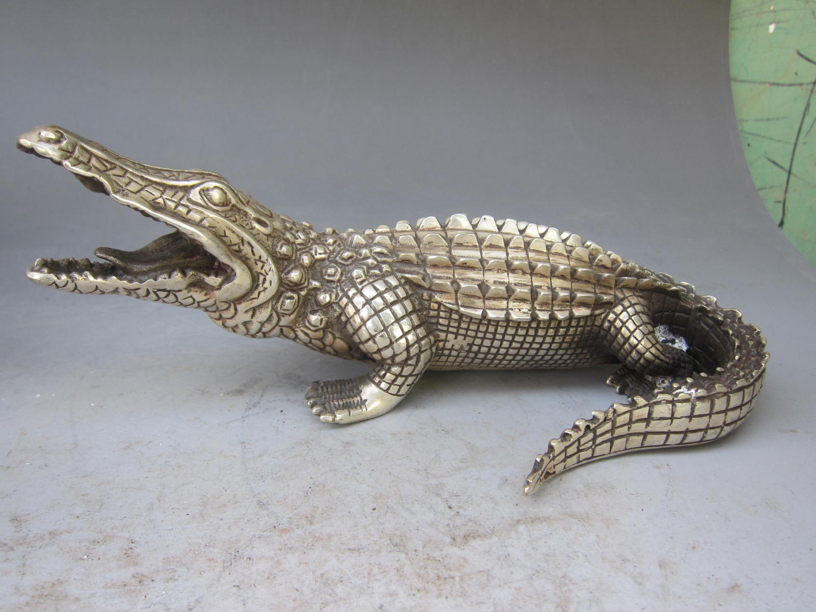 624 古玩古董收藏老白铜胎藏银制作摆件装饰品 #85 鳄鱼