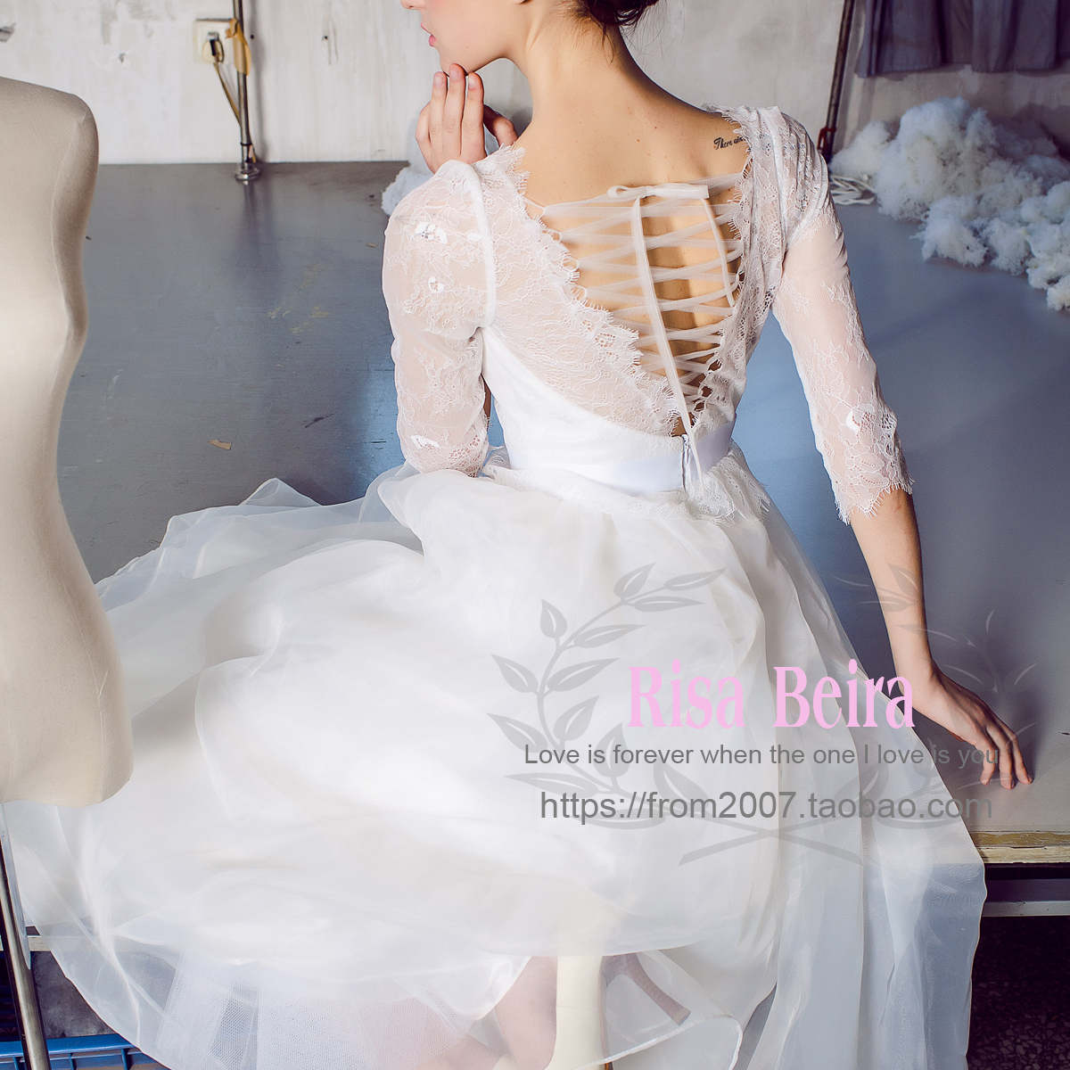 新款特价@Risa设计师原创实拍复古蕾丝露背中短款蓬蓬裙婚纱礼服