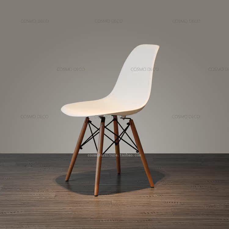 促销北欧创意伊姆斯椅白色简约塑料实木小户型咖啡靠背椅休闲餐椅