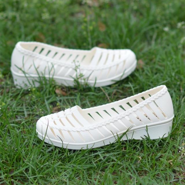 包邮2015夏季新款平跟塑胶凉鞋包头洞洞鞋 工作鞋低帮护士鞋白色