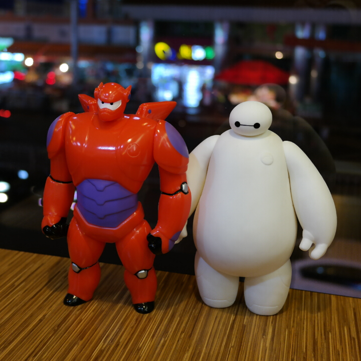 正版大白手办现货模型机器人BIG HERO6超能陆战队baymax搪胶人偶