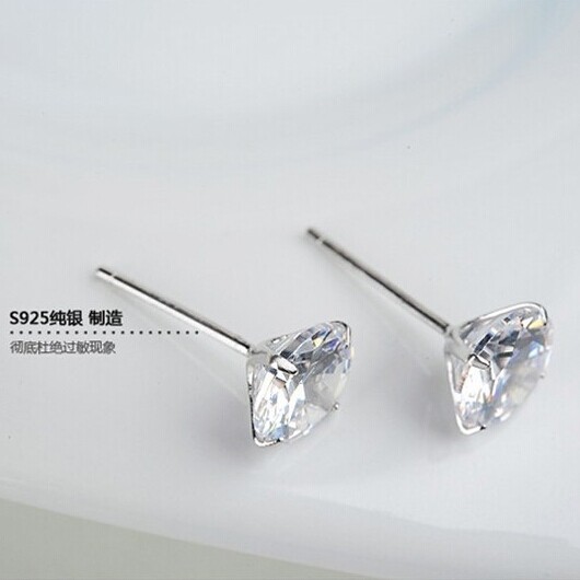 日韩国s925纯银甜美简约四爪水钻耳钉女气质防过敏水晶耳环银饰品