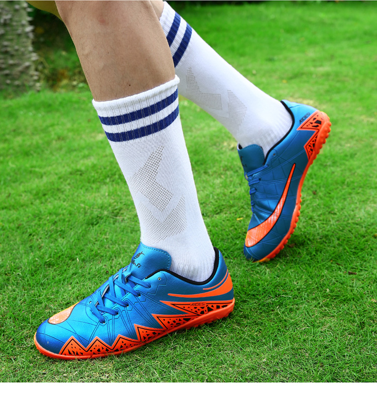 电动猫2015秋季儿童足球鞋男童足球鞋训练鞋碎钉草地专业比赛鞋潮