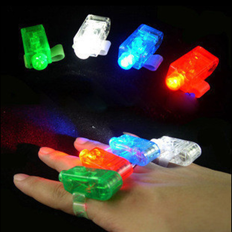 儿童发光玩具批发 炫彩LED激光夜晚闪光手指灯 发光戒指 地摊玩具