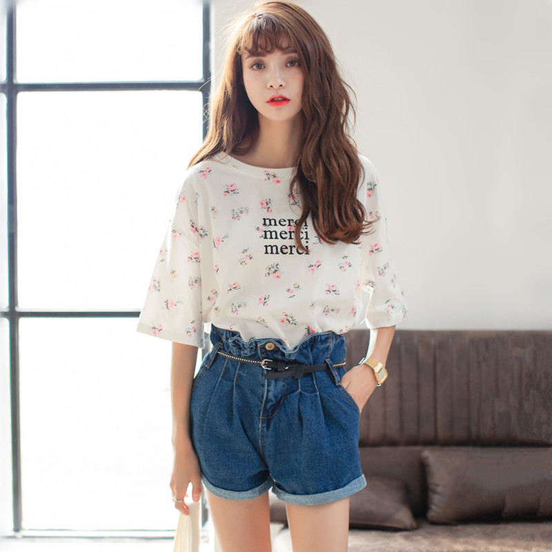 韩国单甜美可爱少女小碎花字母印花宽松圆领短袖T恤