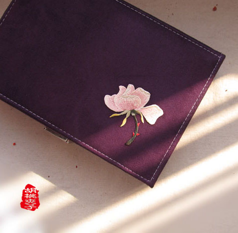 【胡桃夹子】中式闺阁礼物古典绣花大首饰盒 带锁收纳盒 一朵