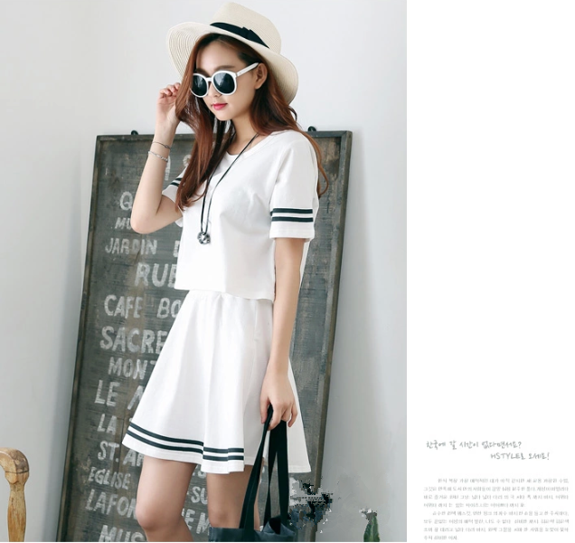 韩版初夏新款2015女短袖圆领学生T恤上衣+学院风短裙两件套连衣裙
