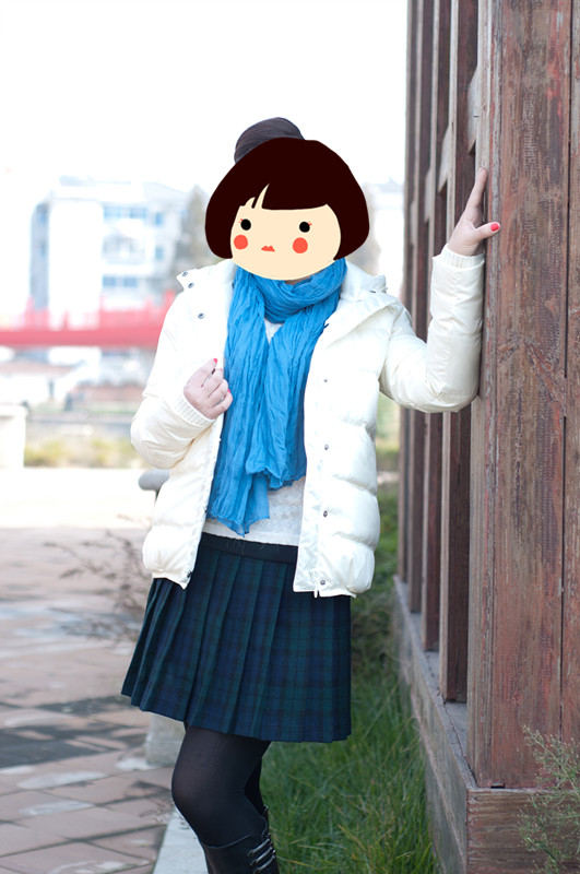 包邮2014冬季新款女短款羽绒服韩版修身时尚冬装短装轻薄带帽超值