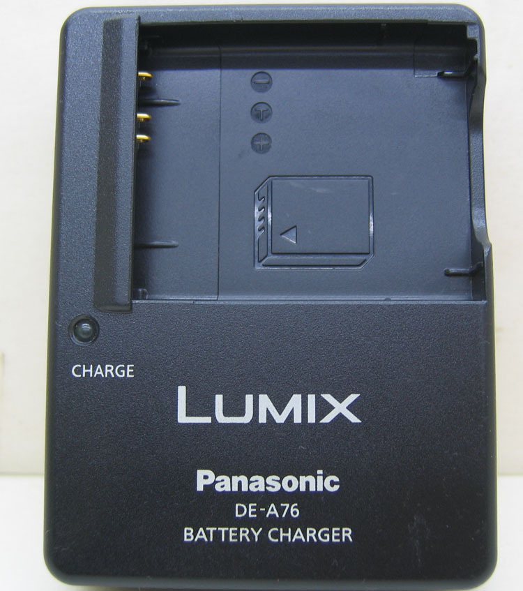 原装松下DE-A76A DMC-FP1A DMC-FP1GK DMC-FP1EB-A数码相机充电器