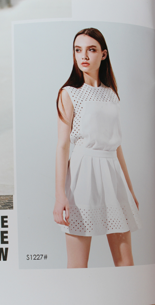 2015年新款夏装专柜正品衣Q镂空收身群韩版 折叠蓬蓬连衣裙S1227