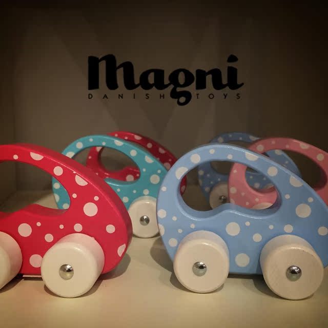 丹麦Magni 原木制手抓小车玩具 滑行小汽车 宝宝手抓玩具0-1岁