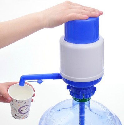 大号手动压水器饮水器批发家用压水机抽水器按压式手动 出水器