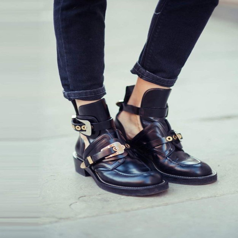 【叮当】16秋冬新款金属扣镂空短靴真皮圆头低跟女靴机车靴重磅款