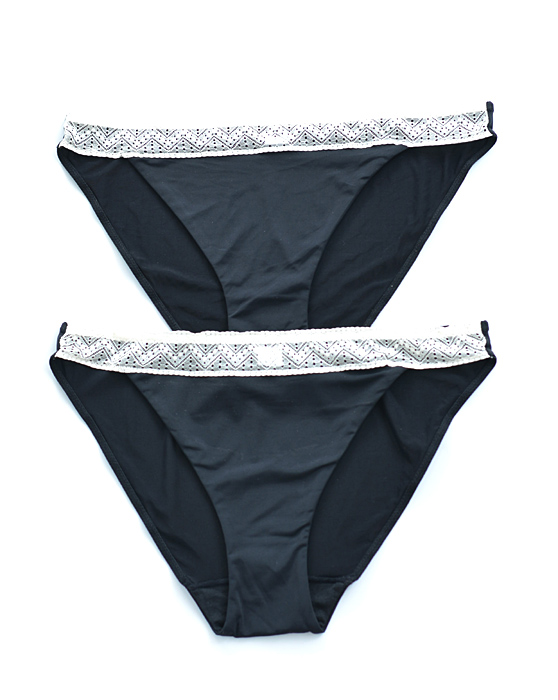 Z5牛奶丝滑 灵犀家 经典黑+白优雅本色舒适性感女三角内裤