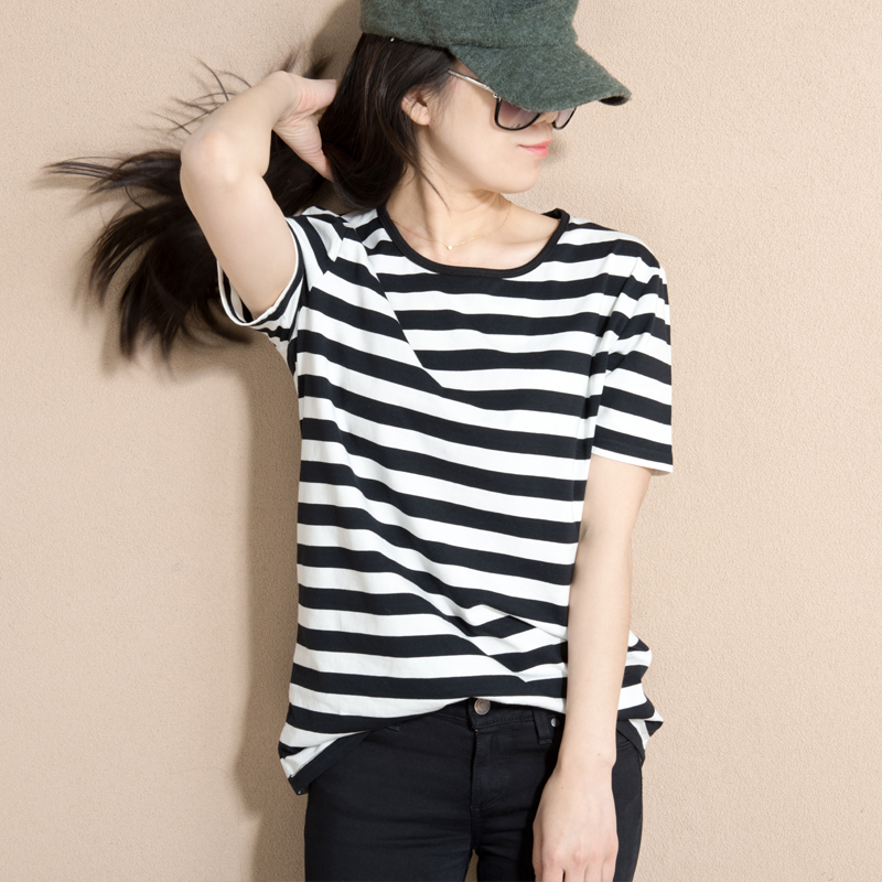【偶遇陆家】经典简约黑白条纹拼条休闲圆领短袖T恤 夏季女装新款