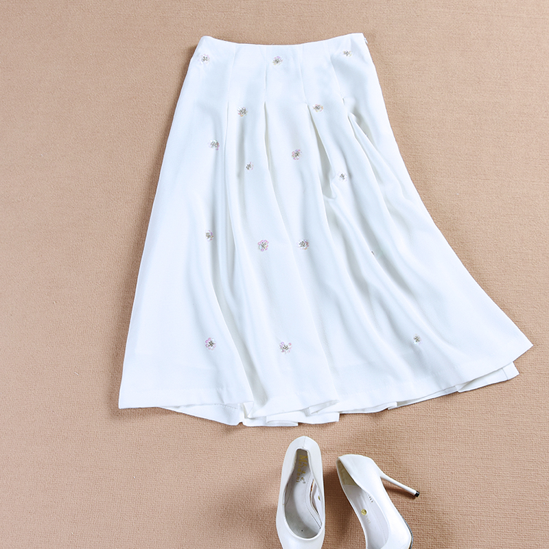 2016年夏季呛口小辣椒钉珠白色半身长裙 清新气质抽褶边高腰半裙