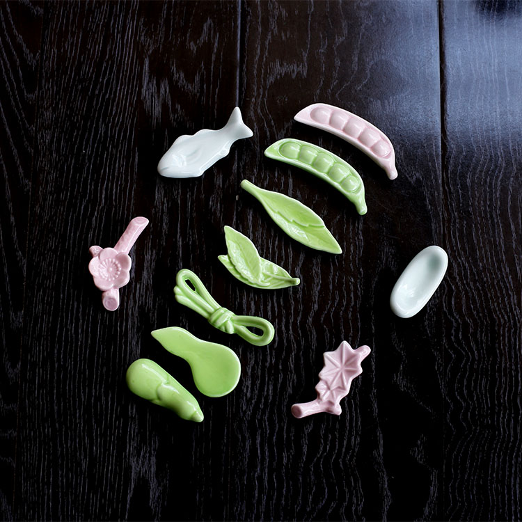 日式摆件餐具陶瓷蔬菜动物筷架 筷枕托 卡通蔬菜筷托筷子架超萌