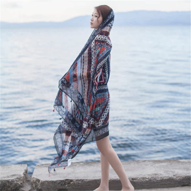 夏季薄款女民族风披肩流苏几何图案印花大围巾长海边旅游丽江沙滩